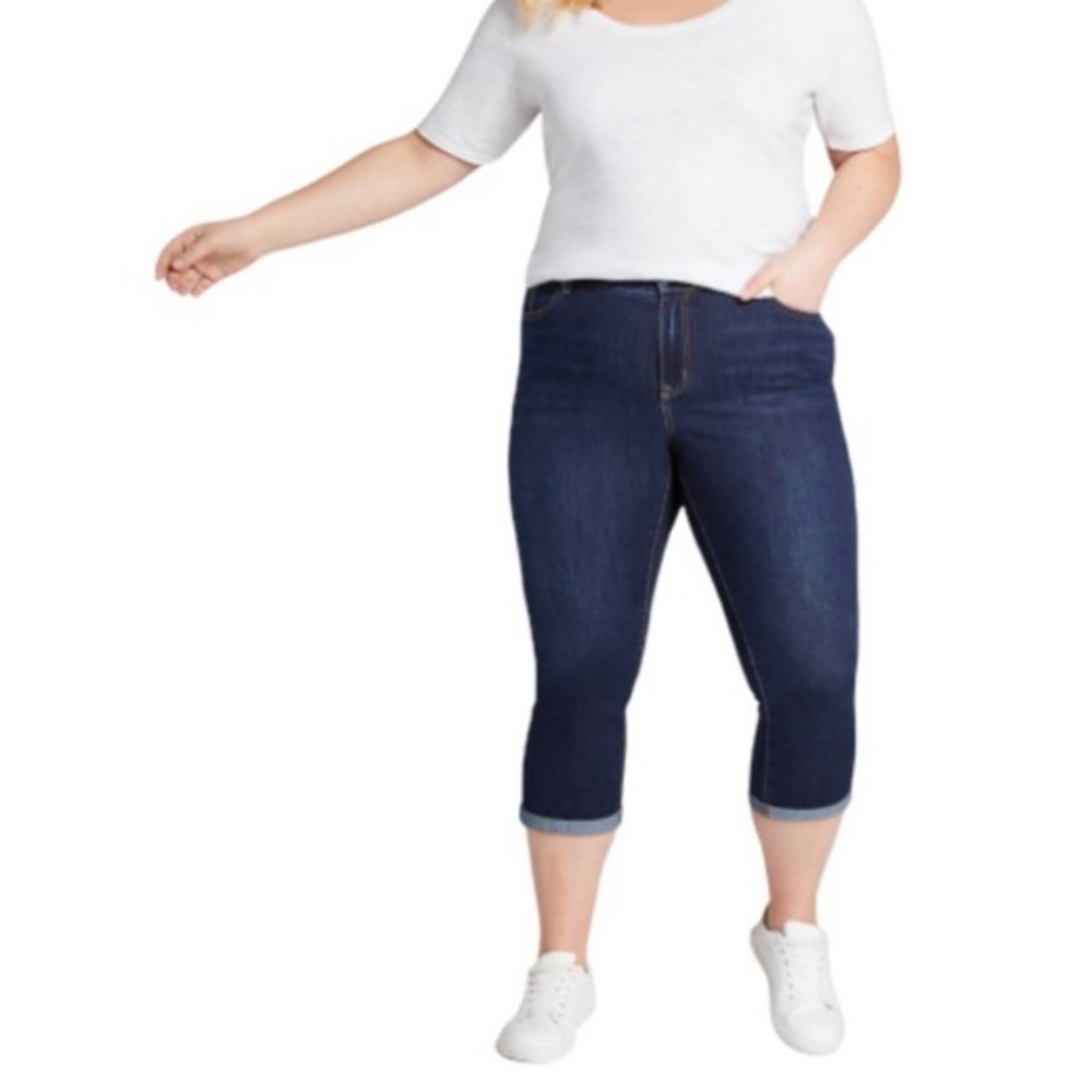 NWT Lane Bryant Cropped Jeans